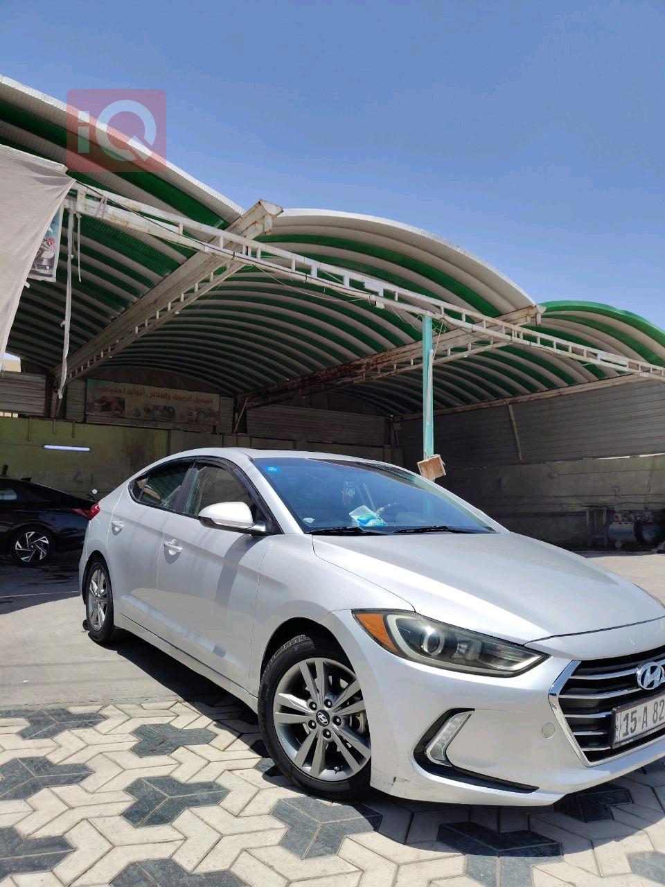 هيونداي النترا